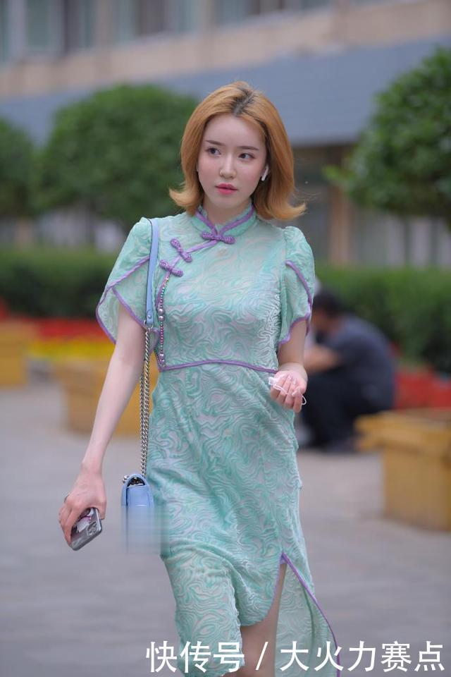 国民|美女“旗袍风”连衣裙,穿出国民女神的魅力