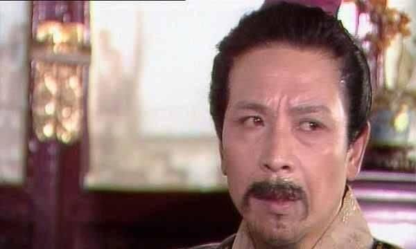 哭成|贾珍为什么在秦可卿葬礼上哭成了泪人,他是真爱秦可卿吗?