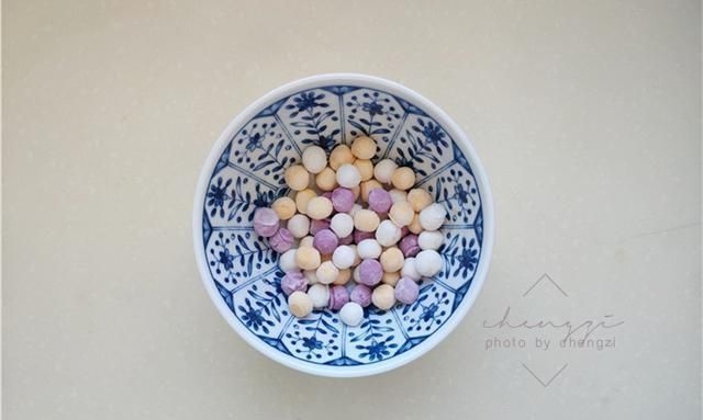 滋补|冬至数九寒天,女人常喝这碗甜品,既暖身又滋补,胶质满满皮肤好