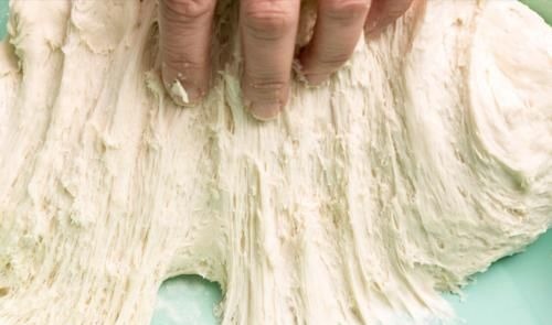 发面，别只用酵母和白糖，多放1样，馒头又白又软，想不香都难