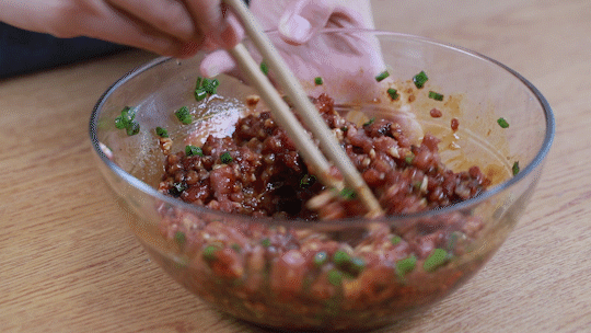 有鸡有肉还有虾