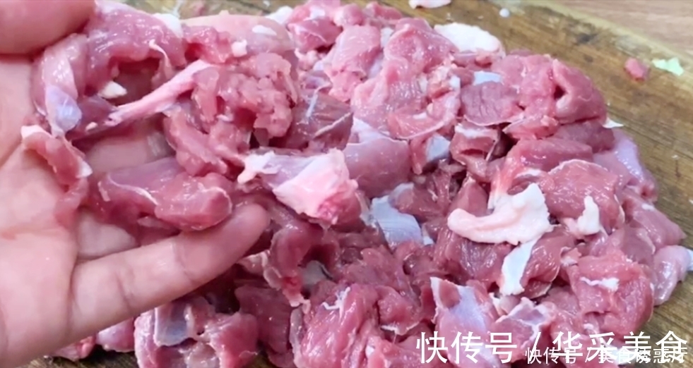 孜然粉|秋天，要多吃此肉，比猪肉滋补比牛肉鲜嫩，降秋燥不咳嗽，特解馋