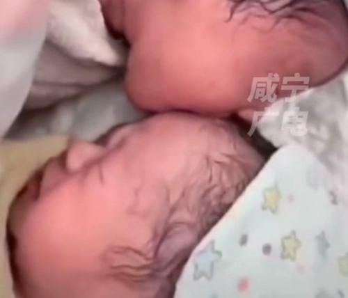 分娩|抗麻体质孕妇“生剖”双胞胎,哭声撕心裂肺,产房外丈夫泪如雨下