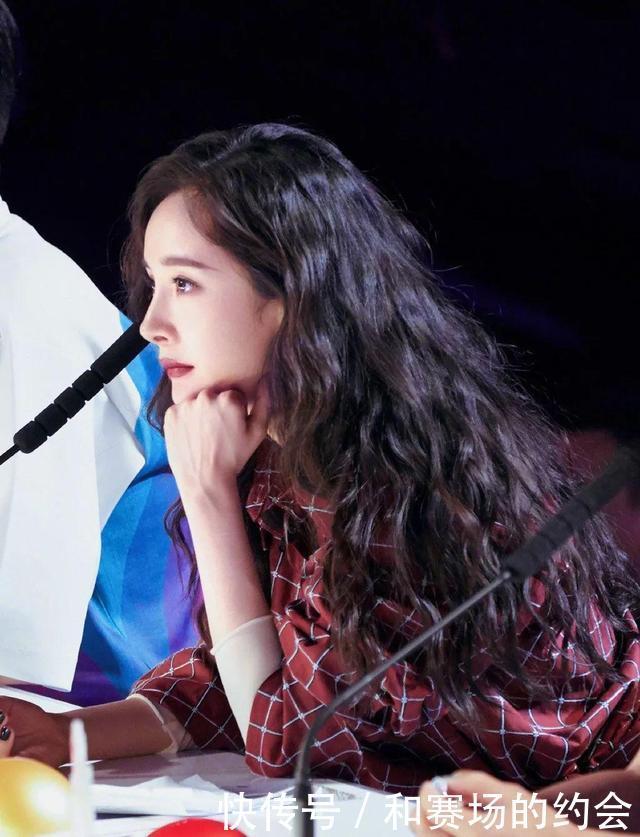 有种“整容“叫年底烫头!这3种卷发时髦显脸小,新年美出新高度