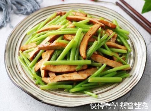 嫩叶|失眠最怕吃此菜,每天炒一盘,百吃不腻,失眠好了,一觉睡到天亮