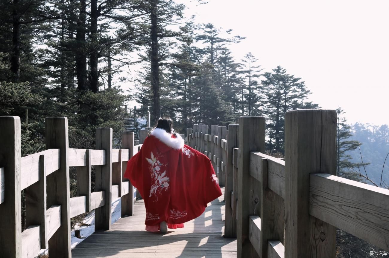 西岭雪山犹如仙境