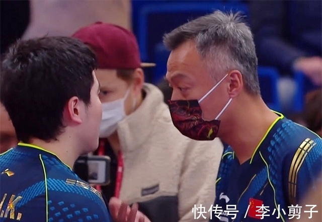 切福德|梁靖崑4-3死里逃生!中国球迷全体起立,在美国高举红旗呐喊喝彩