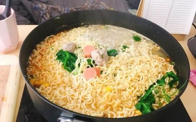 肉包子|长膘“最猛”的4大主食，米饭馒头没上榜，有些人可能天天在吃