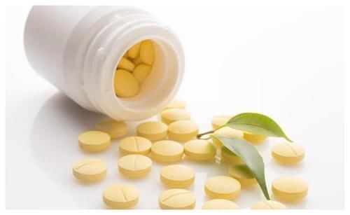 并发症|高血压一开始服药就不能停?只有两种情况需要,这种情况没必要