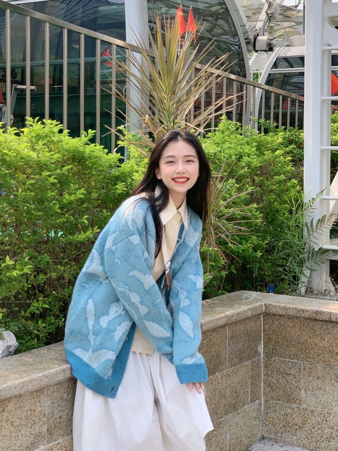 搭配|秋冬毛衣别乱选!穿这两件就够了,可盐可甜!