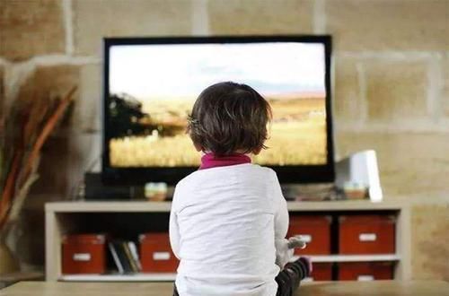 注意力|脑神经专家:3岁前看电视和不看电视的孩子,差距在7岁开始出现