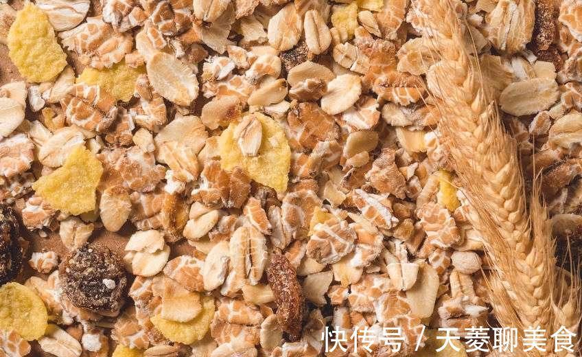 胆固醇|吃燕麦可以减肥？提醒：早餐吃燕麦的四大好处，赶紧吃起来