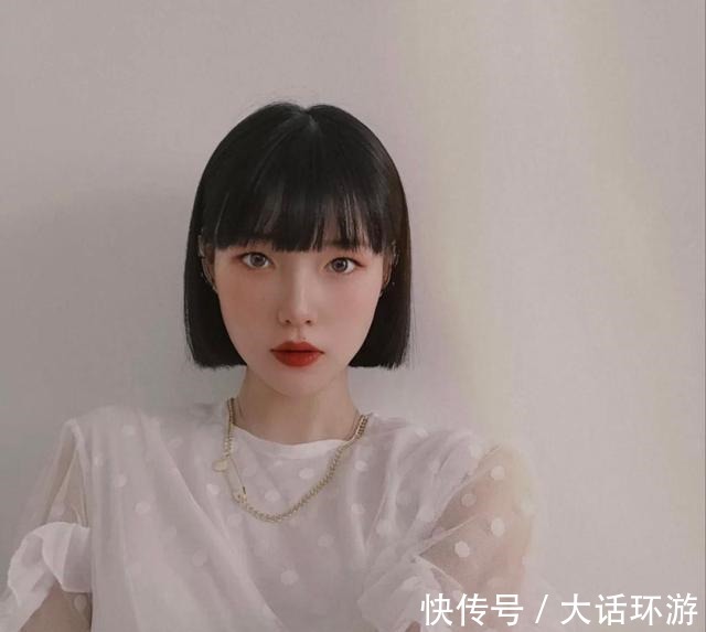 直发 2021发型风向标短直发更受欢迎,刘海又重回巅峰,气质更A了!