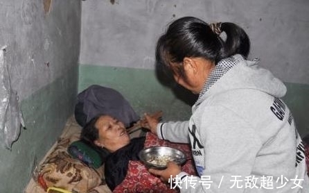 临终前|为什么人在临终前都会大便,你知道原因吗?老人告诉你意想不到的