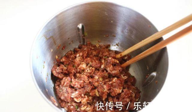 包饺子|七月八月,记得吃这菜,才一元一斤,水嫩多汁,包饺子特别香