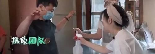 洁癖症|杨子姗暴露洁癖症，忍受不了工作人员崩溃大哭，是不是矫情