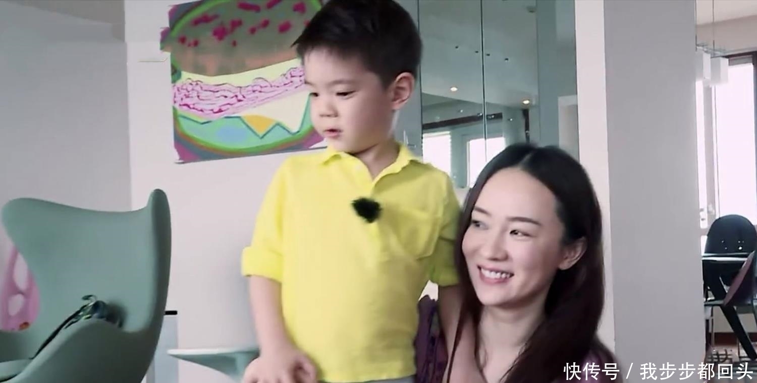 入园|晚一年上幼儿园的嗯哼,与按时去的诺一,如今两娃的优点肉眼可见