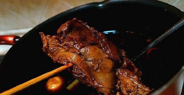  在卤牛肉时，多放这些东西，味道不输卤肉店！今天把秘方全部分享