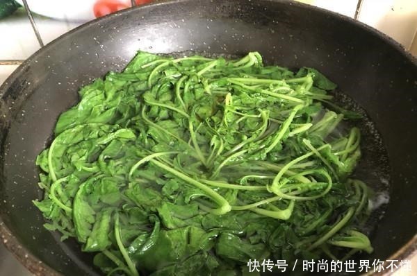 萝卜缨|“天然开塞露”被发现,通便滑肠,一次吃一盘,轻松排空黑宿便!