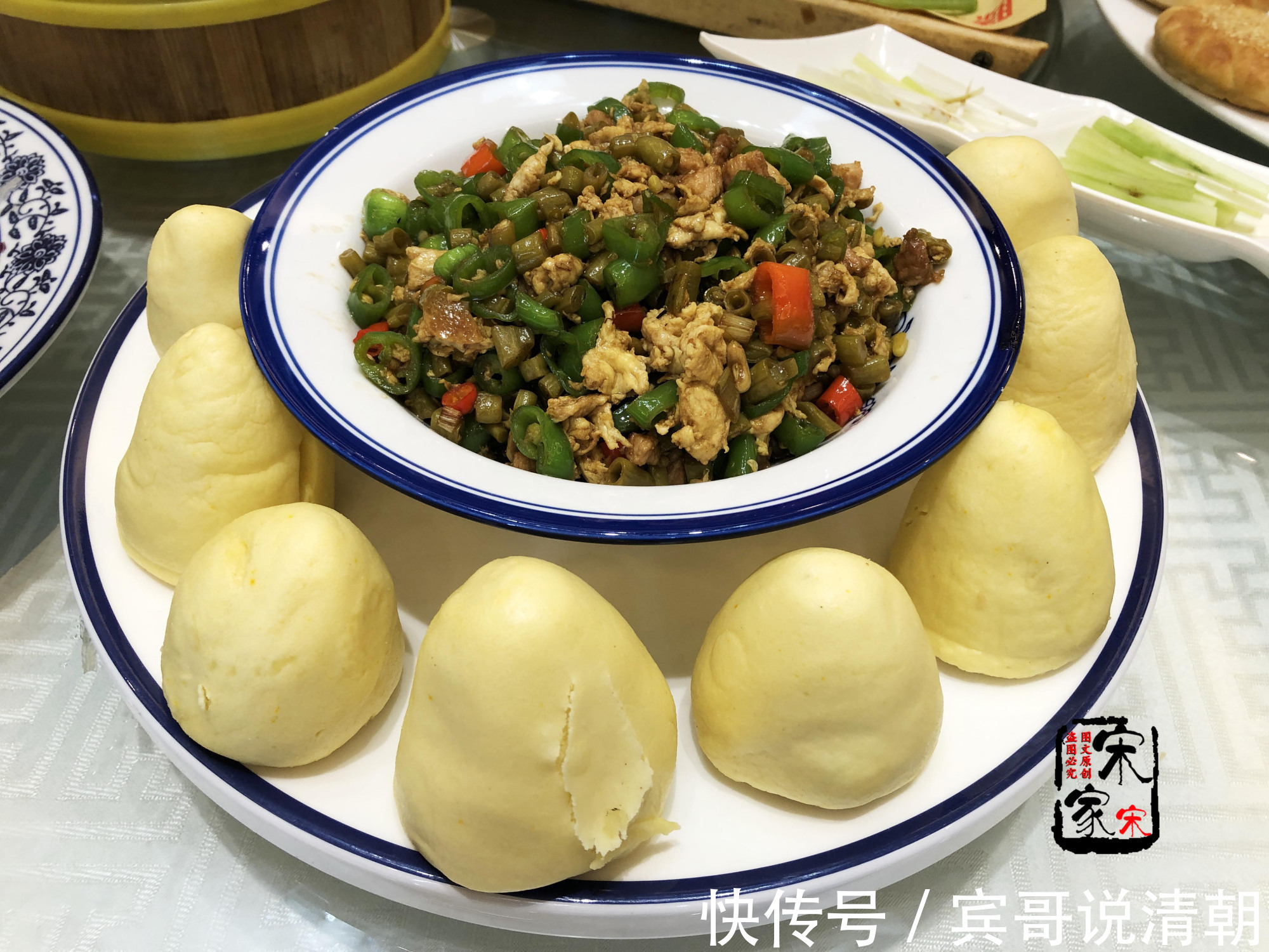 孩子3周岁宴席,880元标准上了27道菜,客人吃完说贵了!