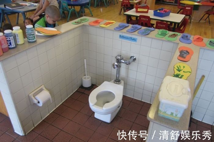 冰淇淋店|30间地狱般的卫生间设计,可能设计师从未上过厕所,开开眼界吧!