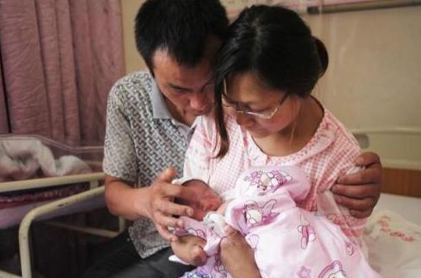 爷爷|爷爷给孙女起名“子怡”,却遭到宝妈的极力反对:你看看你姓啥