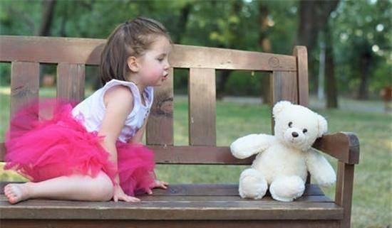 接娃|'妈妈，没人一起玩怎么办'，家长如何应对，决定孩子的社交能力