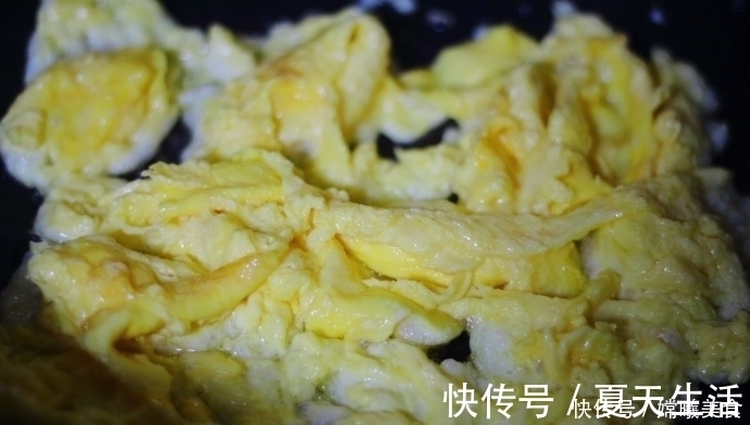 亚硝酸盐|两种食材简单炒一炒,5分钟做出春天独有的味道,错过就要等来年