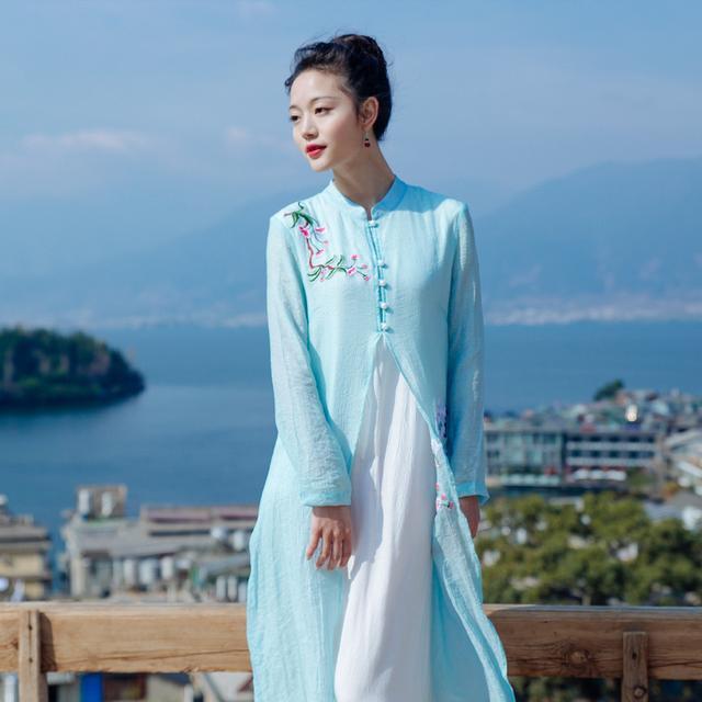 傲然|旗袍女子的傲然与清绝,温婉与内敛,还有那一丝孤寂的心境