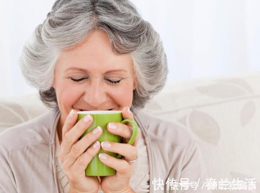 大脑|不论男女,50岁后若能做到睡前“6不要”,身体健康更长寿