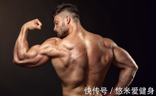 背阔肌|高位下拉的动作要领,做好5个细节,让你的背部肌肉更宽更厚