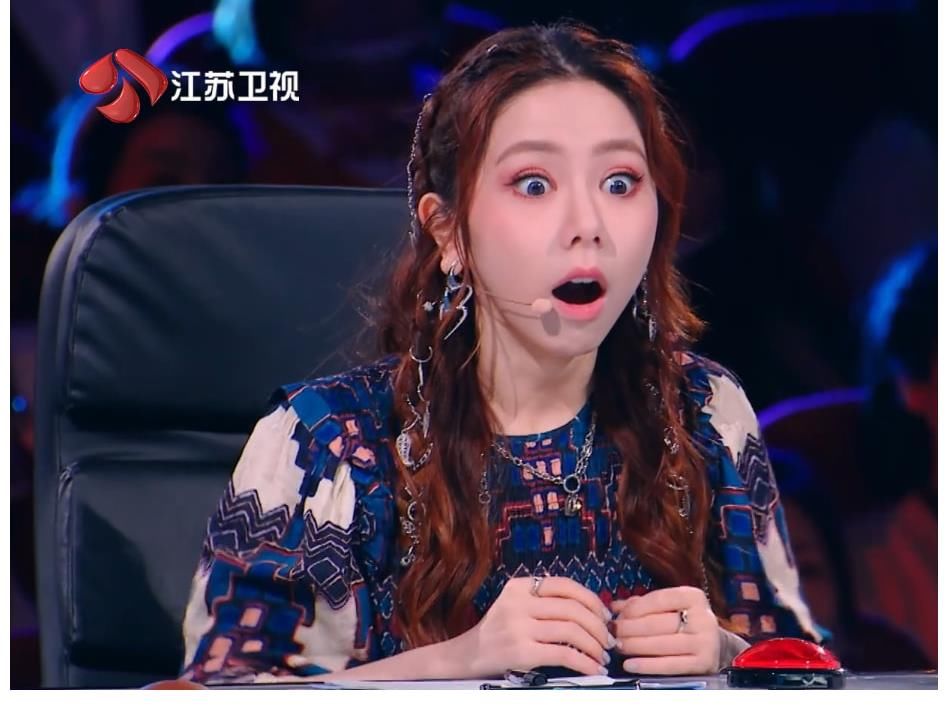 《點(diǎn)贊！達(dá)人秀》的評(píng)委不同以往，嚴(yán)肅派謝霆鋒，萌噠噠鄧紫棋