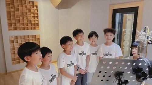 平均年龄|从平均年龄8岁的男团背后,重新审视国内选秀:从未彻底消失