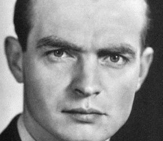 二战时期|颜值即正义?二战时期这位德国军官,竟因长得帅被无罪释放