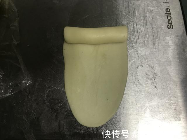 做酥点不用猪油也能酥掉渣,咬一口满嘴香,放三天不变样,吃不够