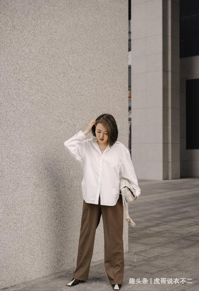 初秋温柔气质风穿搭,成熟又不失俏皮,上班族必备套装
