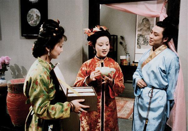 鳳姐#《紅樓夢》里有愛情的婚姻和無愛情的婚姻都是一地雞毛