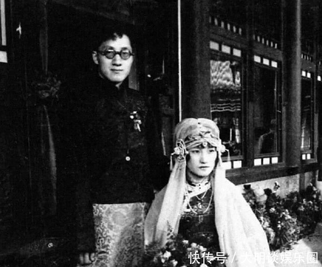 外交|她17岁当外交翻译,为嫁诗人与高富帅离婚,29岁丧夫,55岁成知名