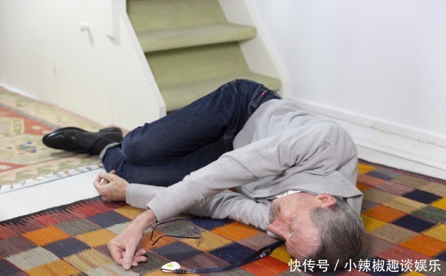 长期|神经内科主任:脑梗发作前,身体会出现3个预兆,很多人都忽视了