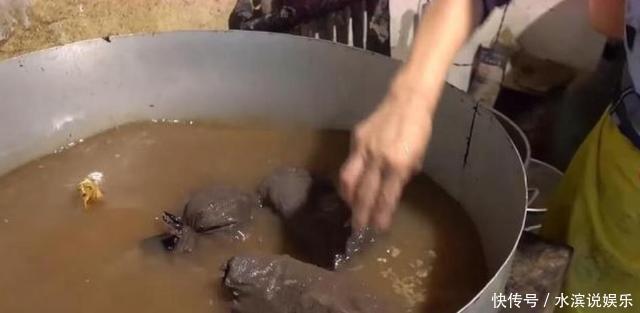 没用|大叔卖祖传“焦炭羊头”20年,1天卖25个就收摊,食客求也没用