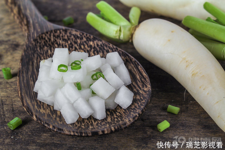白蘿卜有什么營(yíng)養(yǎng)價(jià)值?醫(yī)生:3種人最好不要吃,會(huì)弄巧成拙