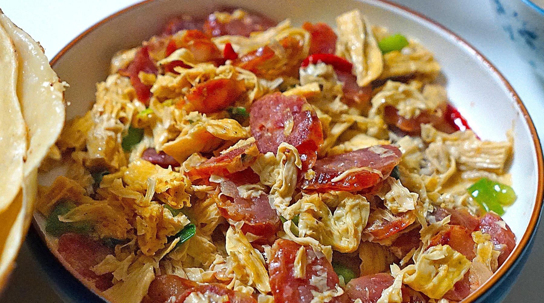 我家|晒晒我家晚餐,炒菜神搭配和锅贴神技,不服都难,必须给点赞