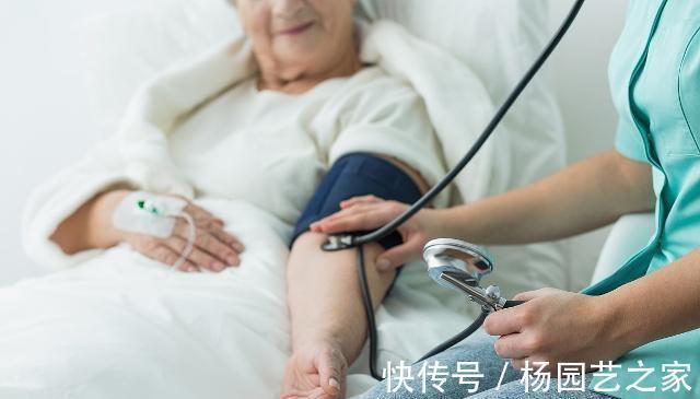 黑木耳|得了血栓先别慌,多吃3种天然“阿司匹林”,有助于清理血管垃圾