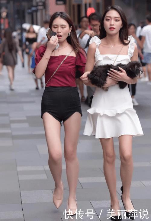 吸引|美女街拍两位美女背影如天仙,正面更是吸引人