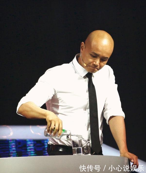 超级先生|孟非不再隐瞒,说出与乐嘉不和的真实内幕,难怪他沦落街头卖艺