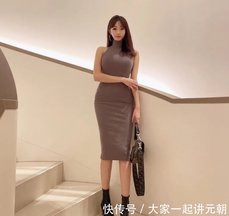 教练|普拉提教练，晒健身美照，几个动作练出大长腿