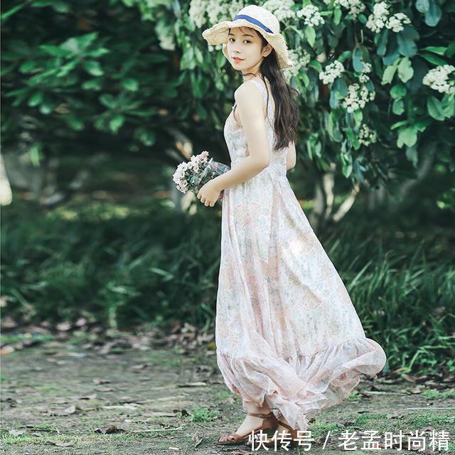 走光 清新范连衣裙,是现代女性追求时尚的必备单品