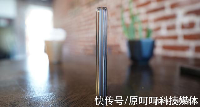 find|围观!OPPO Find N评测:结合三星和华为最好的折叠屏手机