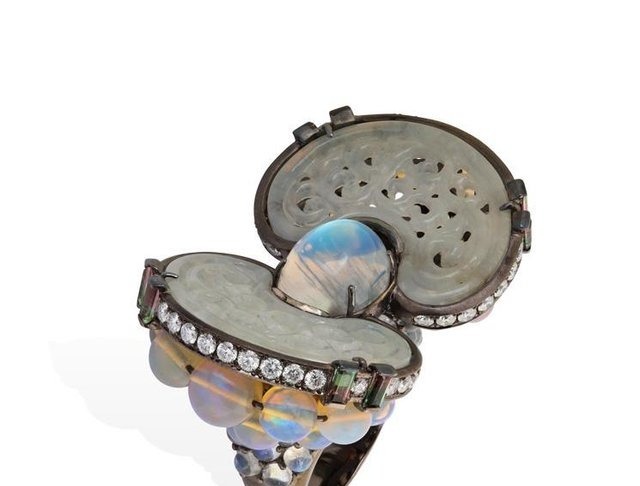 沙弗莱石!珠宝设计师新一季 Fragrant Concubine 高级珠宝系列中国元素