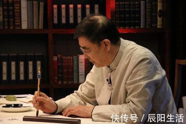 崔大使@崔天凯大使身后的书法,刚柔并济,正气凛然